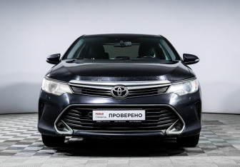 Подержанный автомобиль Toyota Camry Sedan 2015 года (2 фото)
