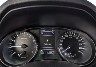 Подержанный автомобиль Nissan Qashqai 2019 года (16 фото)