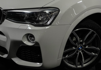 Подержанный автомобиль BMW X4 2017 года (7 фото)