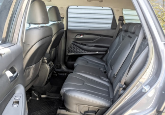 Подержанный автомобиль Hyundai Santa Fe 2021 года (12 фото)
