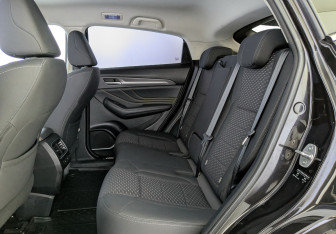 Подержанный автомобиль Haval F7x 2021 года (10 фото)