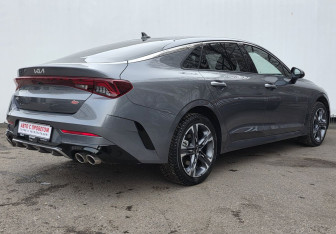 Новый Kia K5 2025 (5 фото)