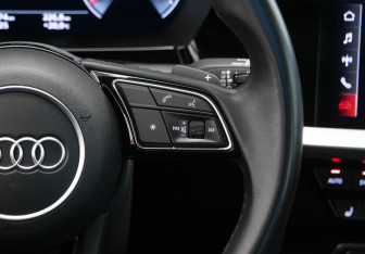 Подержанный автомобиль Audi A3 Hatchback 2021 года (16 фото)