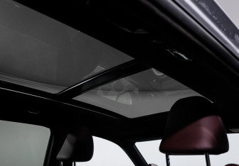 Подержанный автомобиль Geely Monjaro 2023 года (17 фото)