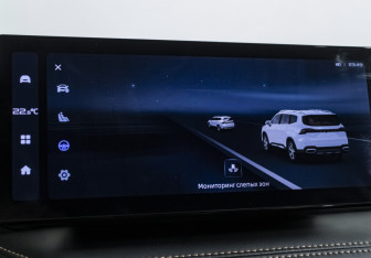 Подержанный автомобиль Geely Okavango 2023 года (20 фото)