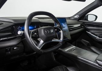 Подержанный автомобиль Geely Preface 2024 года (7 фото)