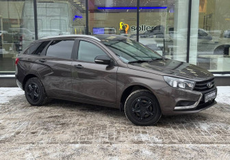 Подержанный автомобиль LADA (ВАЗ) Vesta Wagon 2021 года (3 фото)