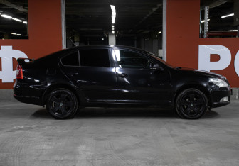 Подержанный автомобиль Skoda Octavia Liftback 2012 года (4 фото)