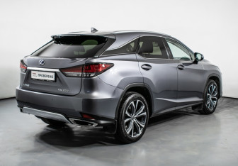 Подержанный автомобиль Lexus RX 2020 года (5 фото)