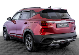 Подержанный автомобиль Kia Seltos 2022 года (7 фото)
