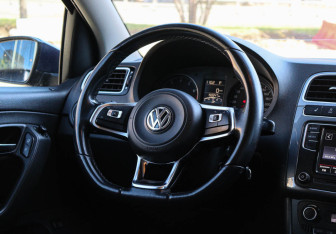 Подержанный автомобиль Volkswagen Polo Sedan 2019 года (11 фото)
