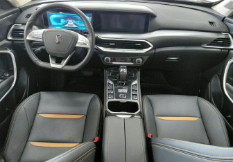 Подержанный автомобиль FAW Bestune T77 2023 года (10 фото)