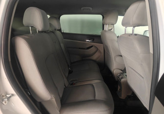 Подержанный автомобиль Chevrolet Orlando 2012 года (10 фото)