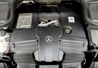 Подержанный автомобиль Mercedes-Benz Maybach GLS 2021 года (9 фото)