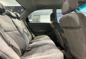 Подержанный автомобиль Kia Spectra Sedan 2008 года (11 фото)