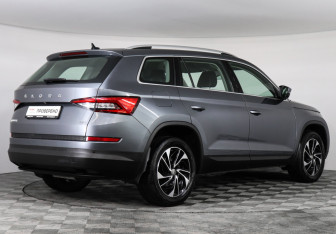 Подержанный автомобиль Skoda Kodiaq 2020 года (5 фото)