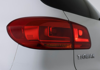 Подержанный автомобиль Volkswagen Tiguan 2012 года (19 фото)