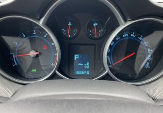 Подержанный автомобиль Chevrolet Cruze Sedan 2014 года (18 фото)