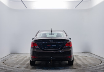 Подержанный автомобиль Hyundai Solaris Sedan 2016 года (6 фото)