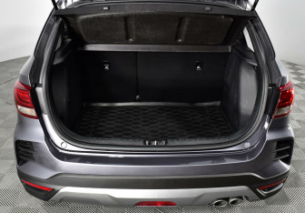 Подержанный автомобиль Kia Rio Hatchback 2022 года (12 фото)