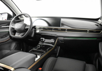 Подержанный автомобиль Exeed LX 2022 года (5 фото)