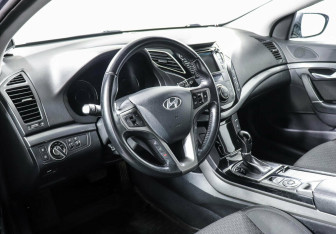 Подержанный автомобиль Hyundai i40 Sedan 2016 года (7 фото)