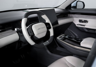 Подержанный автомобиль Jetour Dashing 2023 года (14 фото)