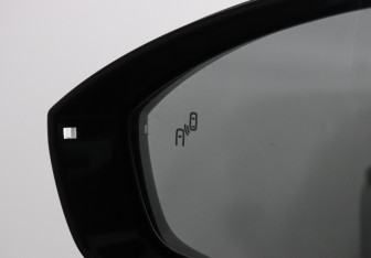 Подержанный автомобиль Omoda C5 2022 года (16 фото)