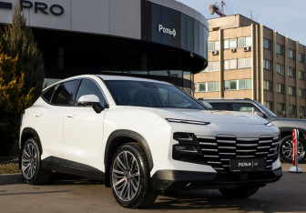 Подержанный автомобиль Jetour Dashing 2022 года (2 фото)