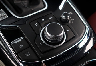 Подержанный автомобиль Mazda CX-9 2021 года (23 фото)