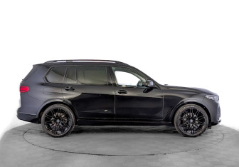 Подержанный автомобиль BMW X7 2019 года (4 фото)