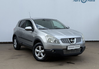 Подержанный автомобиль Nissan Qashqai 2009 года (3 фото)