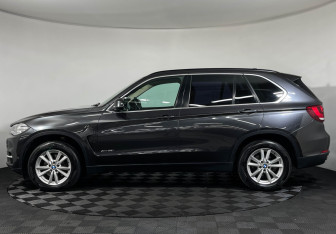 Подержанный автомобиль BMW X5 2016 года (5 фото)