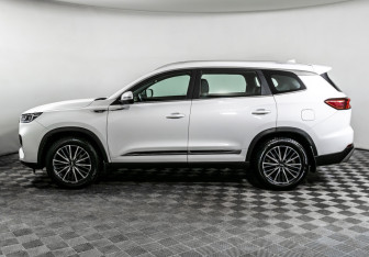 Подержанный автомобиль Chery Tiggo 8 Pro Max 2024 года (8 фото)