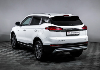 Подержанный автомобиль Geely Atlas Pro 2022 года (7 фото)