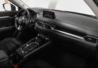 Подержанный автомобиль Mazda CX-5 2020 года (7 фото)