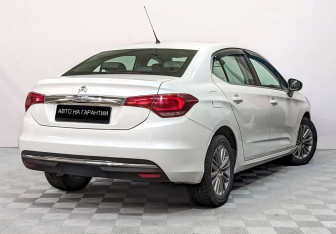 Подержанный автомобиль Citroen C4 Sedan 2018 года (2 фото)