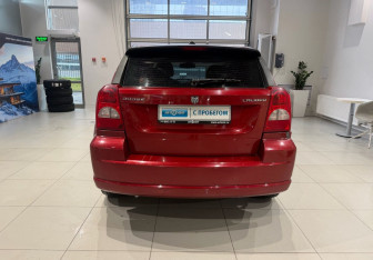 Подержанный автомобиль Dodge Caliber 2010 года (5 фото)