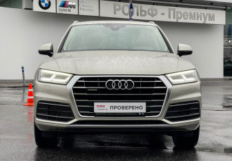 Подержанный автомобиль Audi Q5 2018 года (2 фото)