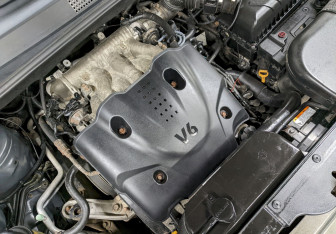 Подержанный автомобиль Hyundai Tucson 2008 года (9 фото)