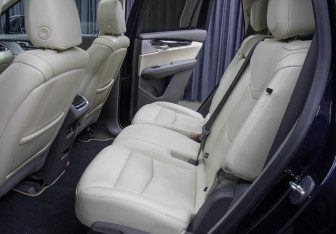 Подержанный автомобиль Cadillac XT6 2020 года (14 фото)