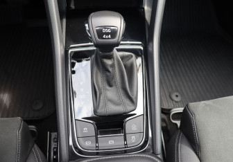 Подержанный автомобиль Skoda Karoq 2020 года (18 фото)