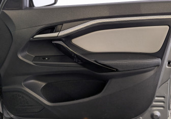 Подержанный автомобиль LADA (ВАЗ) Vesta Wagon 2019 года (25 фото)