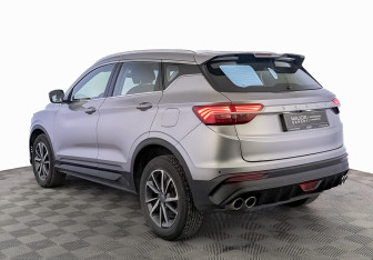 Подержанный автомобиль Geely Coolray 2022 года (7 фото)