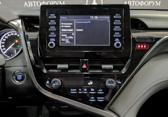 Подержанный автомобиль Toyota Camry Sedan 2021 года (17 фото)