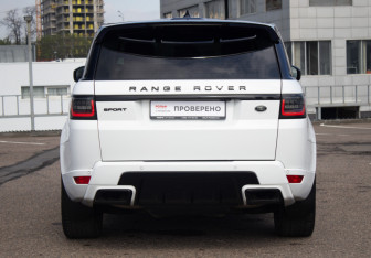 Подержанный автомобиль Land Rover Range Rover Sport 2018 года (6 фото)