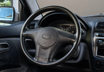 Подержанный автомобиль Kia Picanto 2007 года (11 фото)