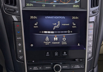 Подержанный автомобиль Infiniti Q50 2014 года (25 фото)