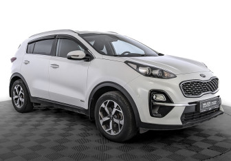 Подержанный автомобиль Kia Sportage 2019 года (3 фото)