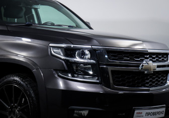 Подержанный автомобиль Chevrolet Tahoe 2016 года (16 фото)